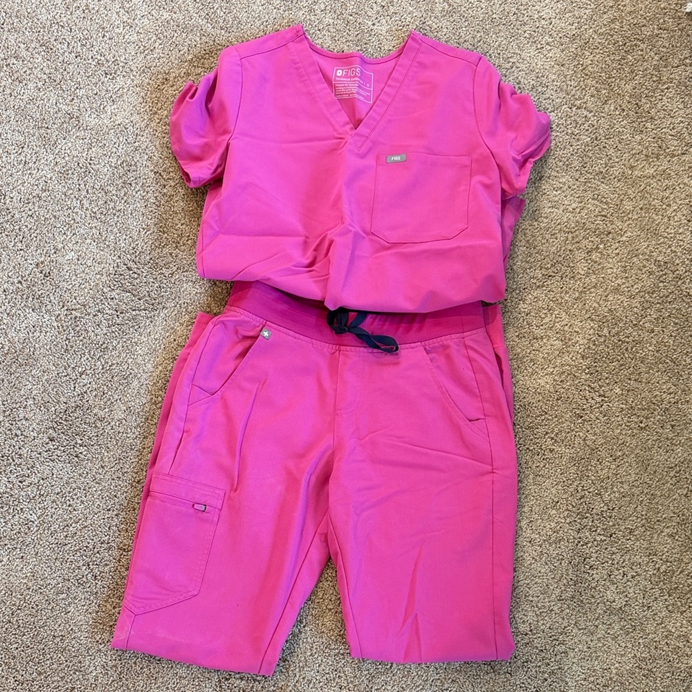 Figs Pink Scrub Set